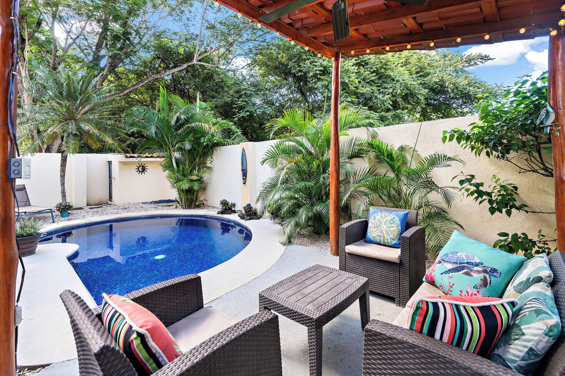 Kolam renang terbuka 