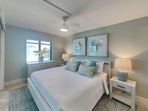 2 bedrooms, iron/ironing board, internet, bed sheets