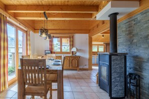 Dining - Chalet Le Bas du Paradis (La Bresse)