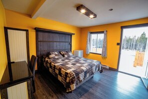 Perushuone, 1 parisänky | Ilmainen Wi-Fi, vuodevaatteet