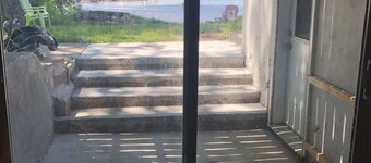 Waterfront Cottage on Rice Lake- Sleeps 8, Conveniently Located Near Amenities