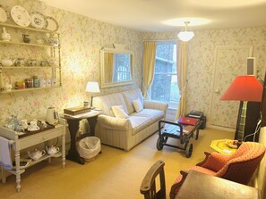 Suite, mit Bad, Gartenblick (The Cottage Suite) | Lounge