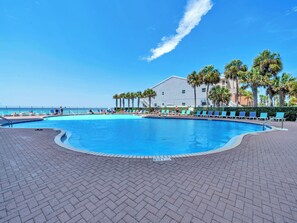 Piscina coperta, una piscina riscaldata
