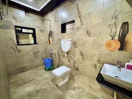 Comfort Double Room, Mountain View | Bathroom | Shower, towels, soap, shampoo