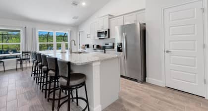 New Poolside Home in South Gulf Cove! Beaches Boca Grande, Manasota, Siesta Key & Venice