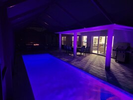 House, 4 Bedrooms | Pool