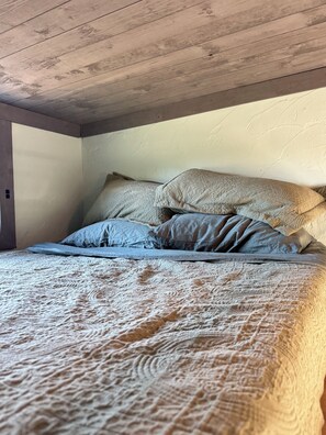 1 bedroom, WiFi, bed sheets - Casita Verde Tiny House (Dunnellon)