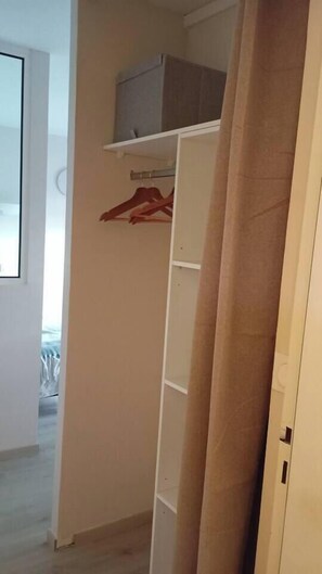 Interior - The Rosies' cocoon: Eleanor Roosevelt studio. (Colleville-sur-Mer)