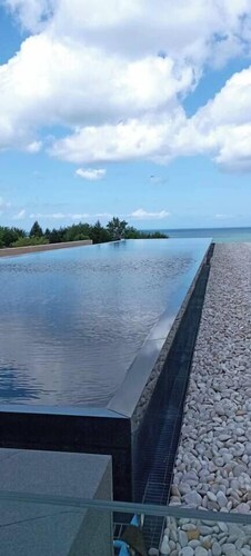 The Rosies' cocoon: Virginia Hall