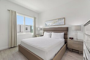3 bedrooms, desk, iron/ironing board, free WiFi