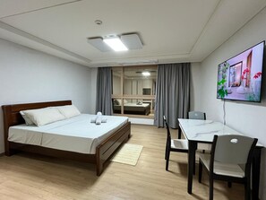 1 bedroom, WiFi, bed sheets