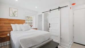 Comfort Suite, 1 Double Bed, Private Bathroom - Extended Stay Comfy Suites LL (Philadelphia)