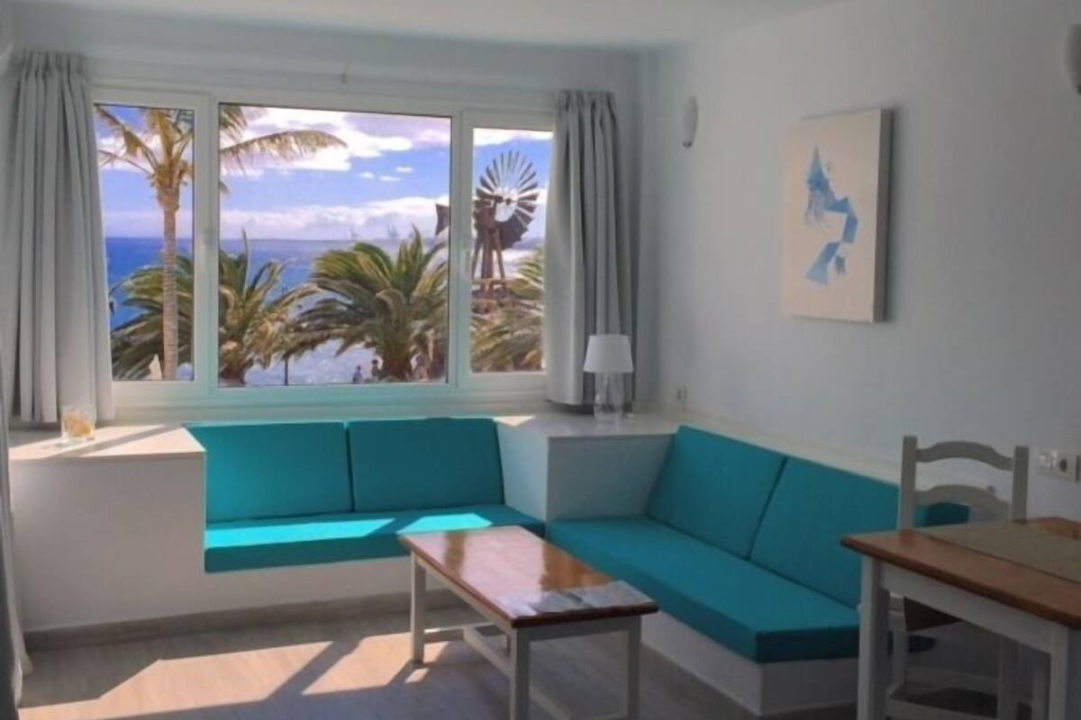 Rom – comfort, sjøutsikt | Oppholdsområde | TV