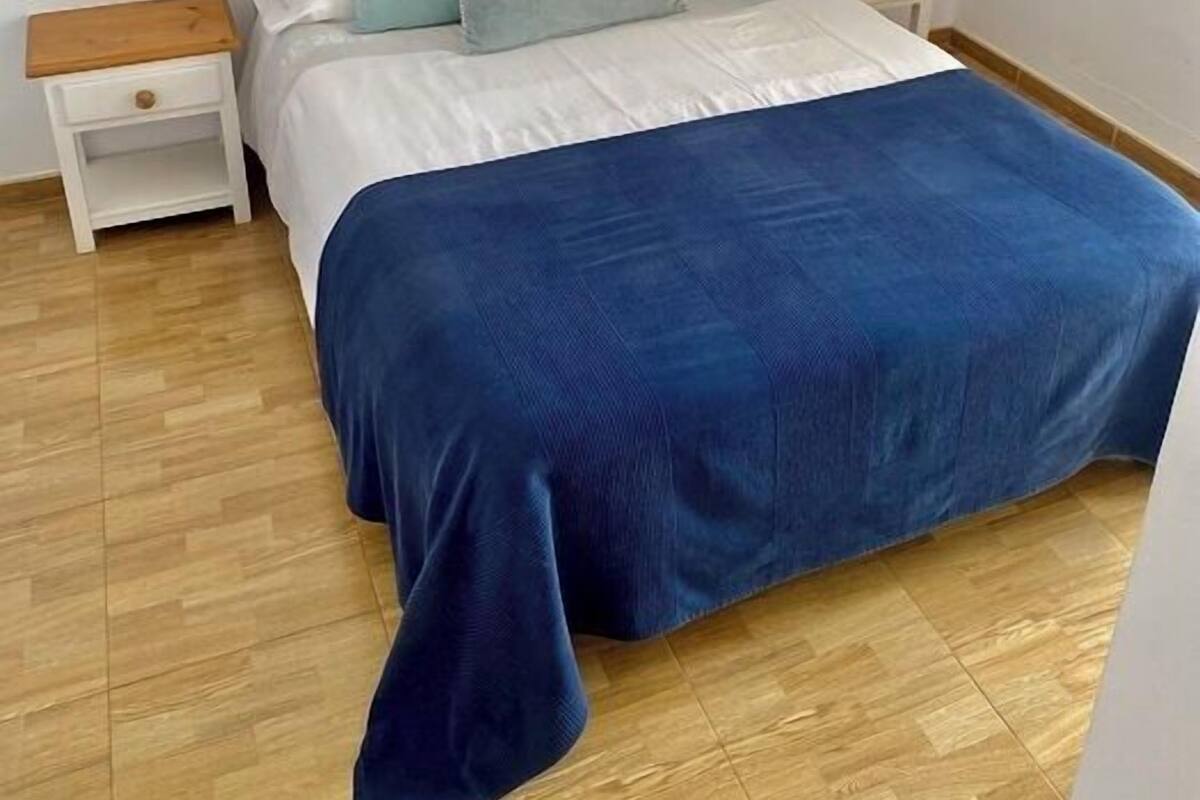 Dobbeltrom – deluxe, strandutsikt | Safe på rommet, skrivebord for bærbar PC og blendingsgardiner