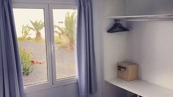 Superior-Suite, Poolblick | 1 Schlafzimmer, Zimmersafe, laptopgeeigneter Arbeitsplatz
