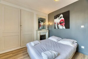 1 bedroom, iron/ironing board, WiFi, bed sheets - Le French Romance, F2 rénové, hyper-centre de Rouen (Rouen)