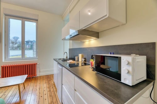 Emma : Mignon F2 proche de la gare