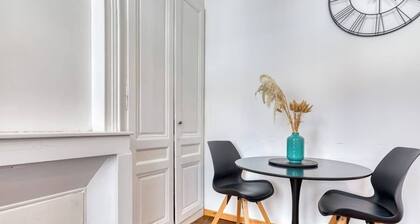 Thomas : *F2 *moderne au coeur de la *Bouille