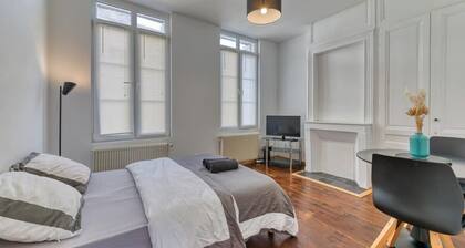 Thomas : *F2 *moderne au coeur de la *Bouille