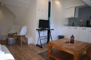 Living area - Le Petit Nid * en plein centre-ville de Rouen ! (Rouen)