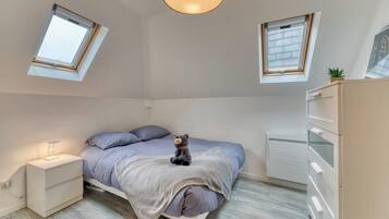 1 chambre, fer et planche à repasser, Wi-Fi, draps fournis