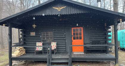 Bunkhouse 38: Serene Wilderness Retreat near Esopus Creek