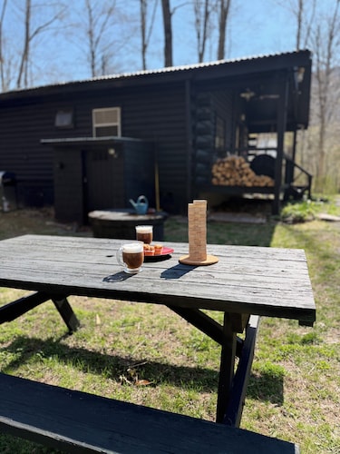 Bunkhouse 38: Serene Wilderness Retreat near Esopus Creek