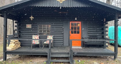 Bunkhouse 38: Serene Wilderness Retreat near Esopus Creek