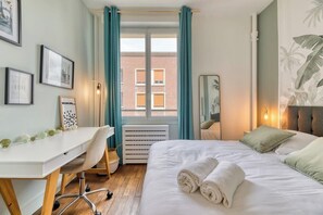 4 chambres, fer et planche Ă repasser, Wi-Fi, draps fournis