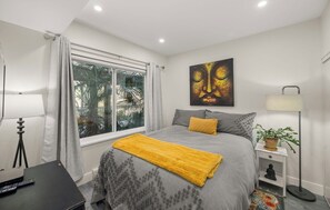 2 bedrooms, iron/ironing board, WiFi, bed sheets