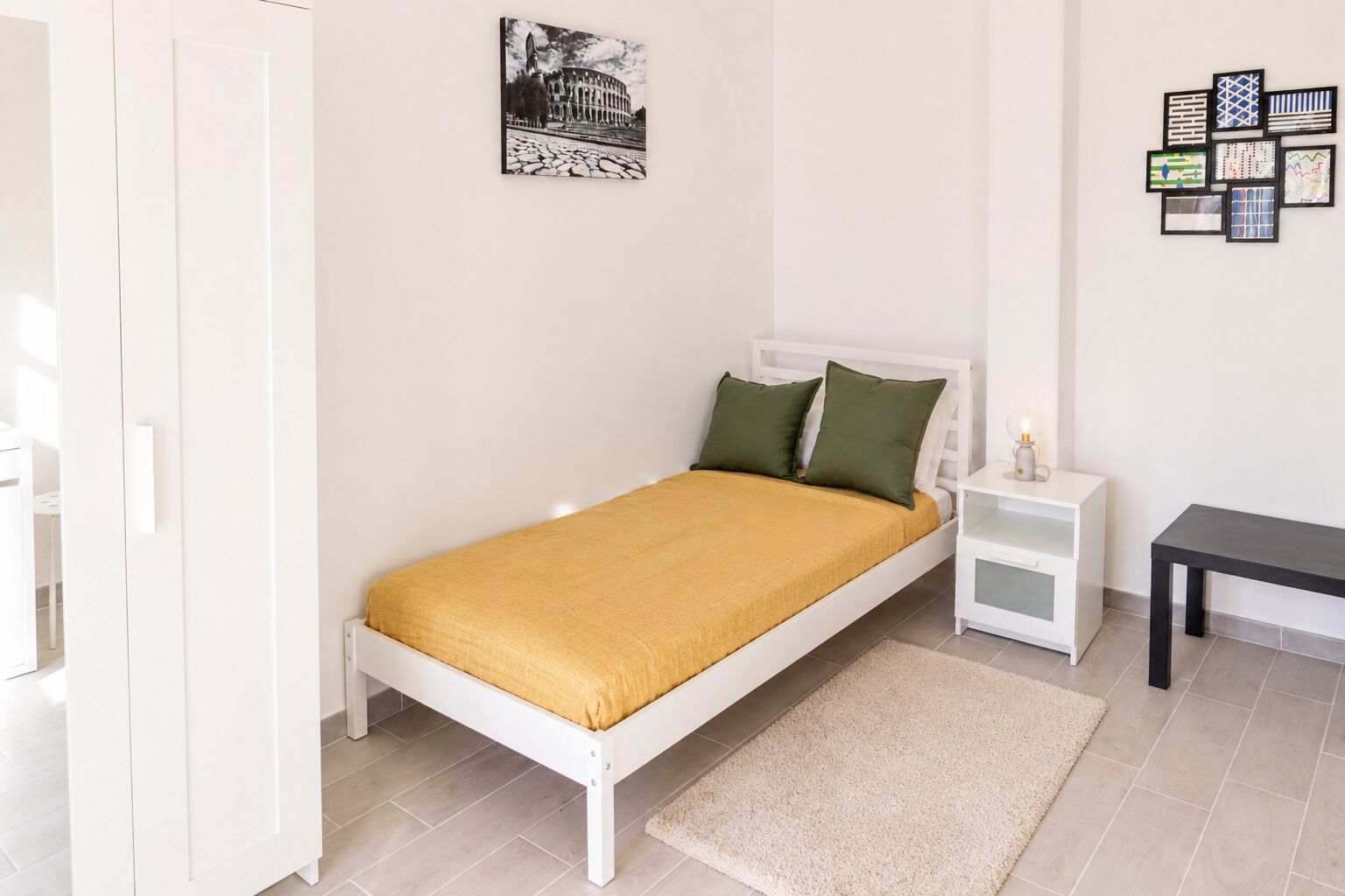 4 chambres, fer et planche à repasser, Wi-Fi, draps fournis