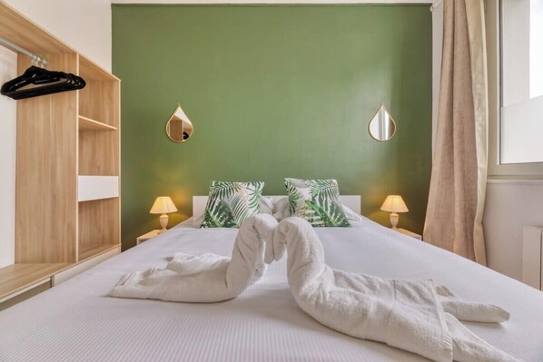 1 bedroom, WiFi, bed sheets