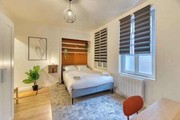 1 bedroom, WiFi, bed sheets