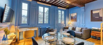 Jehanne* : L'élégance* Médiévale*