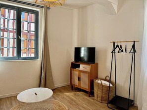 Interior - Elisa, studio contemporain au coeur de la ville (Rouen)