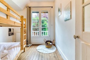 2 bedrooms, iron/ironing board, travel crib, WiFi - Barthélémy, cozy house in the city center (Rouen)