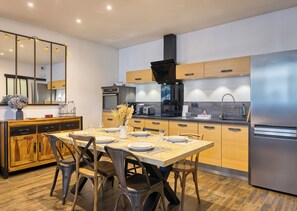 Dining - Bruno : charme à Rouen avec parking sécurisé (Rouen)