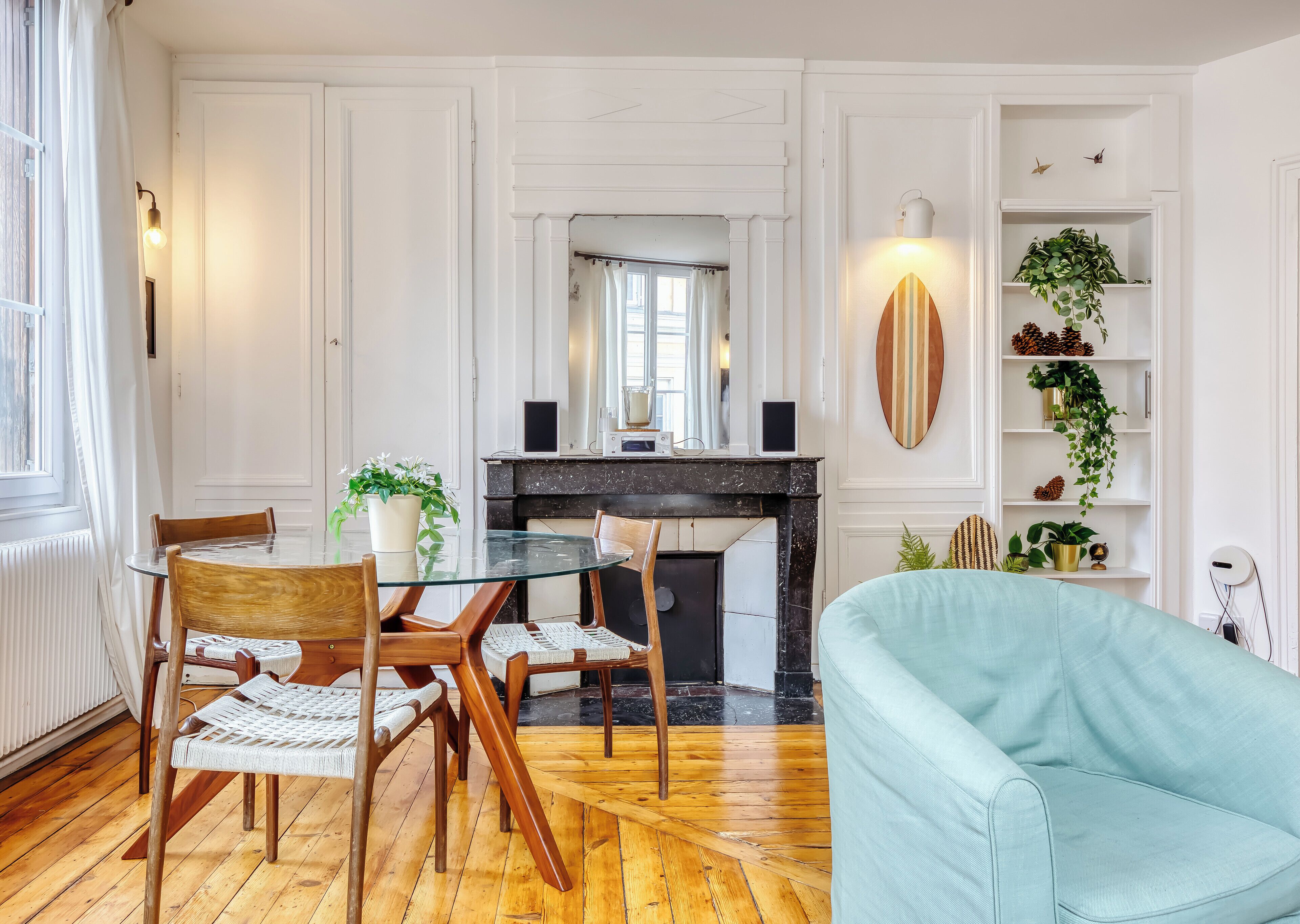 Télévision, chaîne hi-fi