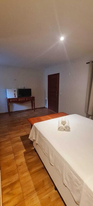 Suite Deluxe, 1 habitación, vistas al patio | Minibar y wifi gratis