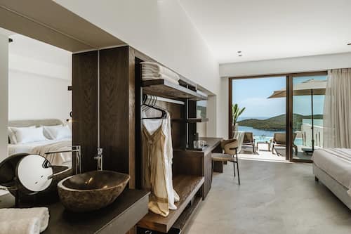 Habitació doble prèmium, vistes al mar | Llençols de cotó egipci i roba de llit d'alta qualitat