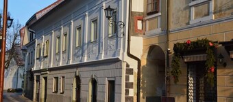 Apartment with Mountain View!