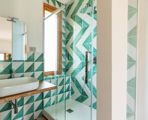 Dusche, kostenlose Toilettenartikel, Haartrockner, Bidet