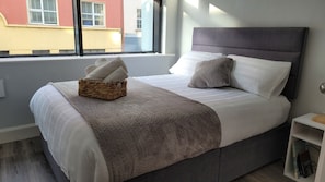 2 chambres, fer et planche Ă repasser, Wi-Fi gratuit, draps fournis