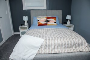 1 bedroom, in-room safe, desk, iron/ironing board