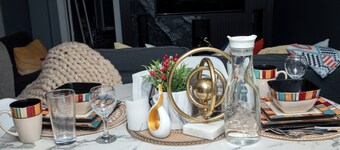 One-bedroom guest suite with  private entry