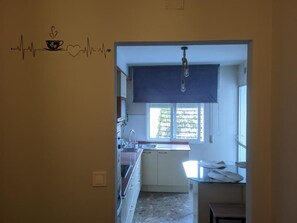 Chambre, 2 chambres, fumeur, balcon | Cuisine privée