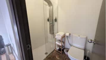 Room, 2 Bedrooms, Smoking, Balcony | Bathroom