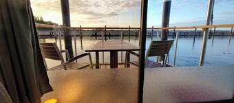 ÖKO Budget Houseboat Retreat Morgenrot