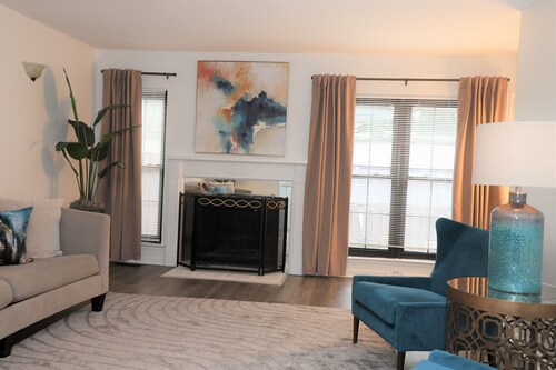 Spacious Condo in Southfield, Michigan