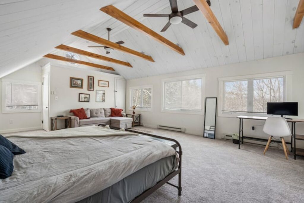 3 Schlafzimmer, Schreibtisch, Bügeleisen/Bügelbrett, kostenloses WLAN